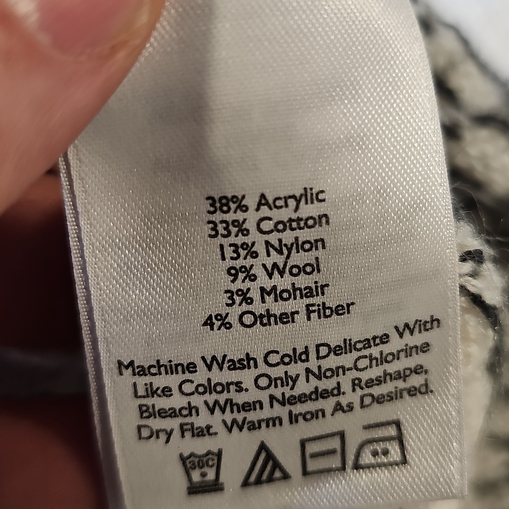 Eddie Bauer Medium Black and White Cowl Neck Sweater - Picture 5 of 5